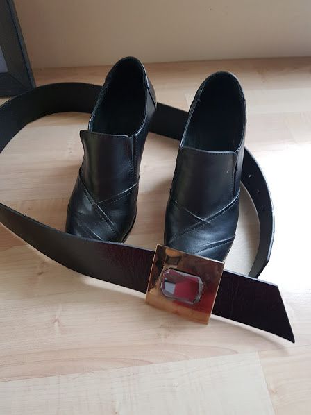 лот черни дамски обувки и колан нови