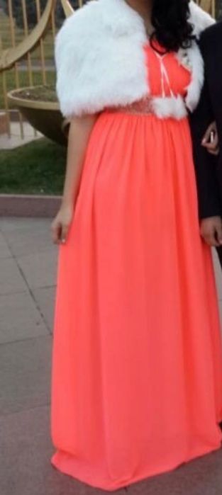 Платье вечернее.