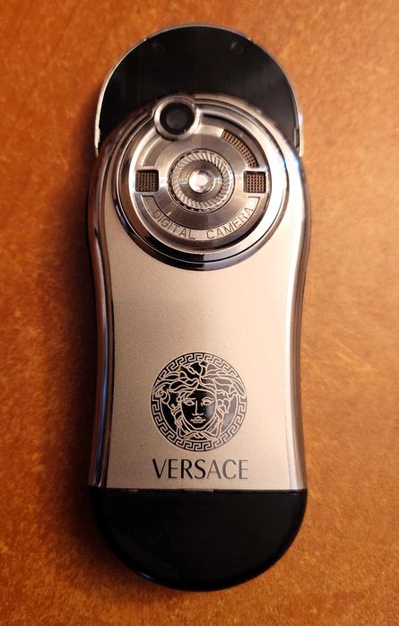 Versace v8 - телефон с две сим карти de lux 2 Gb