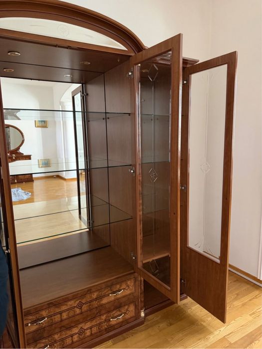 Бельгийская мебель, состояние новое