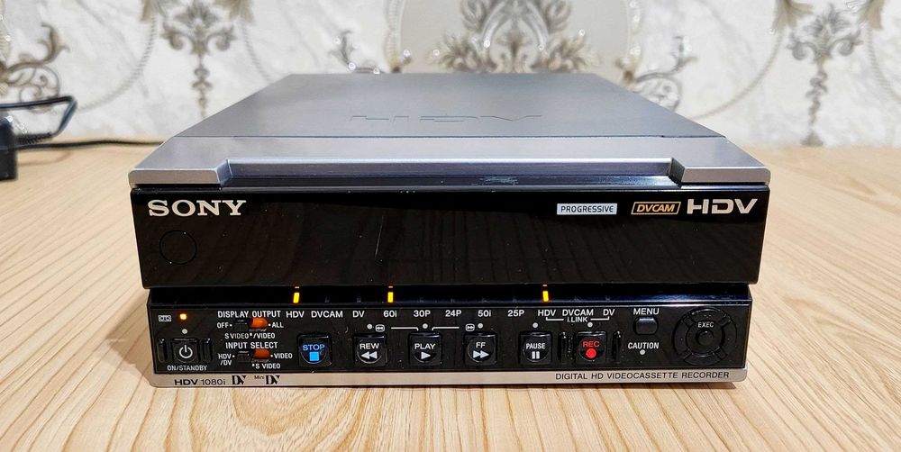 видеомагнитафон MiniDV DVCAM