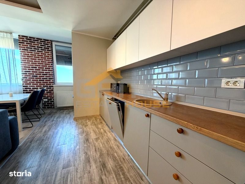 Apartament 2 camere, loc de parcare, zona Podgoria