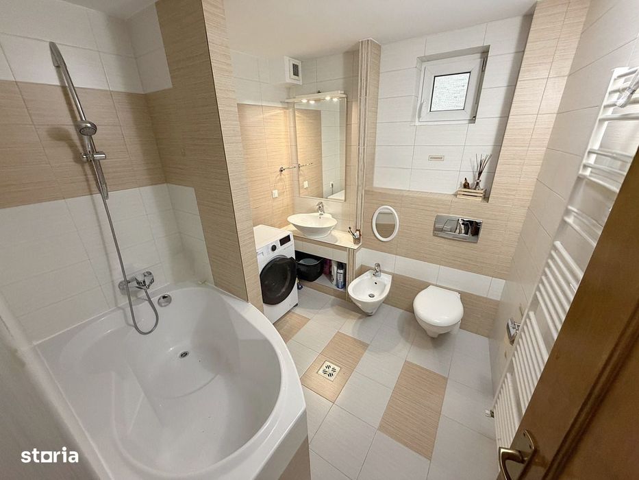 Apartament de vanzare cu 3 camere, in Alba Iulia