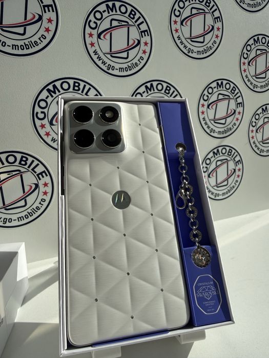 Motorola Edge 70 Crystal Swarovski - 12GB/512GB - NOU - Desigilat
