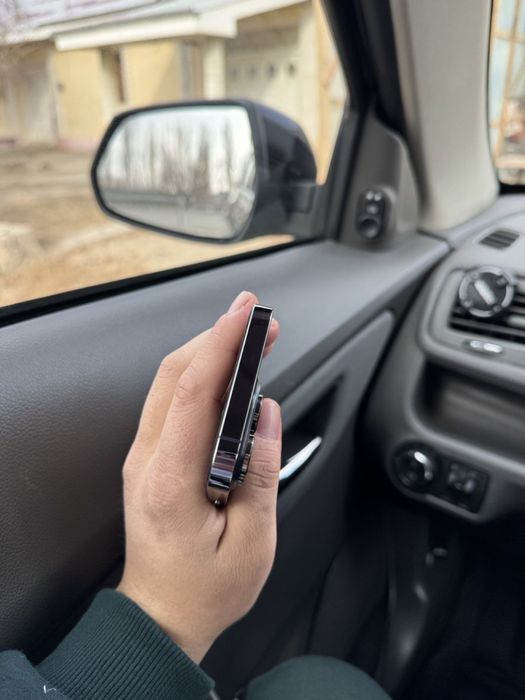 Iphone 14 pro purple