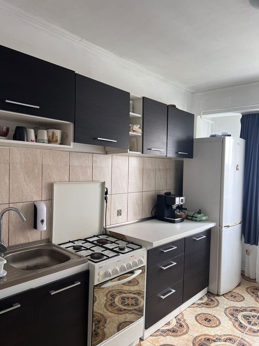 Închiriez apartament doua camere