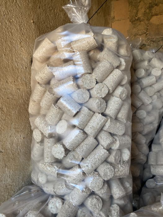 Brichete din rumegus stejar/brad