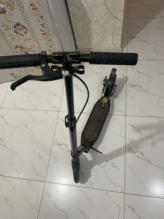 Продаётся самокат российского производства очень хорошее состояние