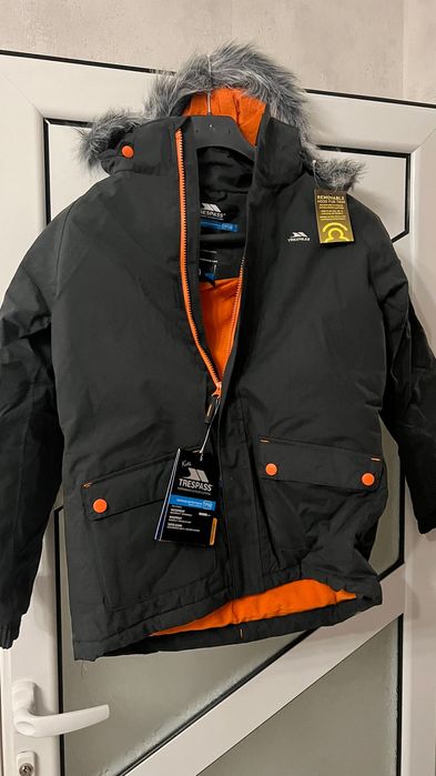Trespass детско яке