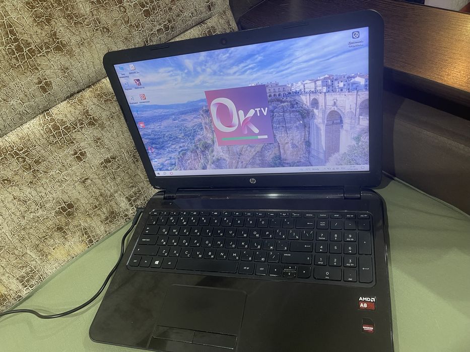 Рабочий , игровой ноутбук HP .