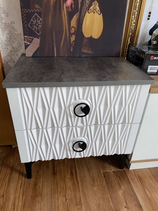 Продаю спальный гарнитур