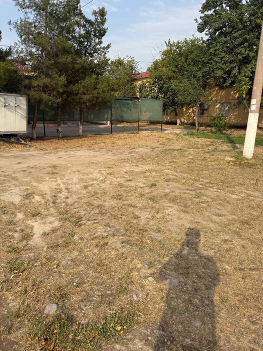 Продаётся  участка земля под бизнес Бектемирский район Водник магазин