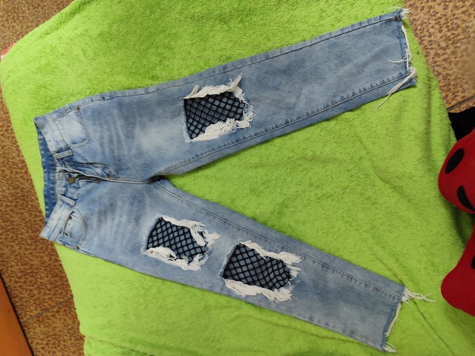 Джинсы,платья размер 44-46