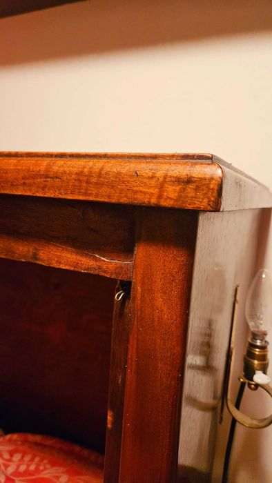 Масивно дървено легло