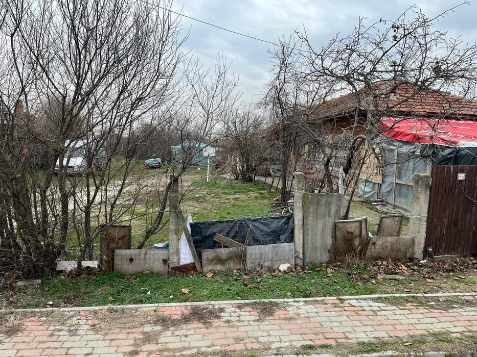 Vand teren+casa Valea Dragului