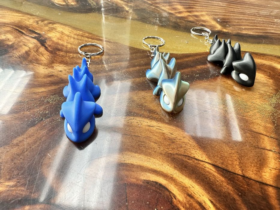 Ключодържатели „Дракон“ от разноцветен пластмас