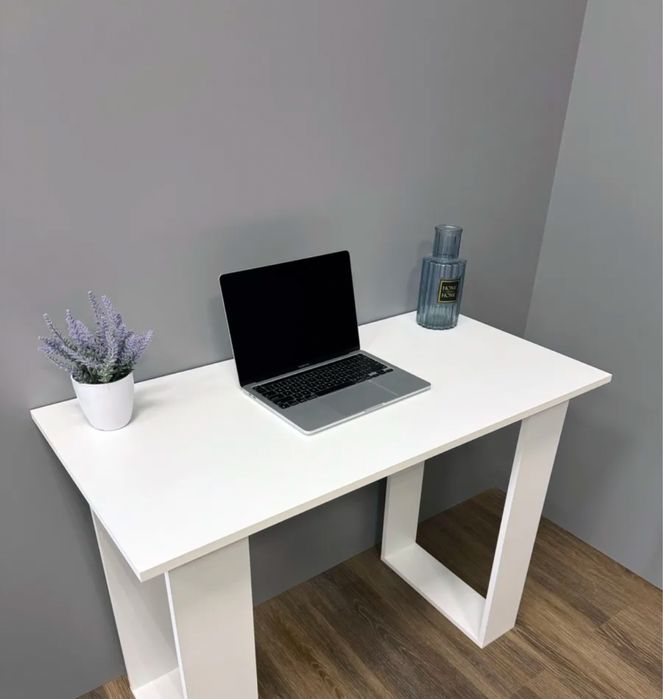 Столы письменные