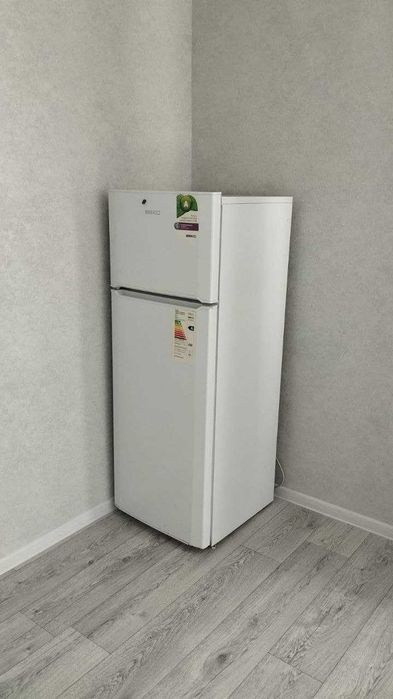 Холодильник BEKO в идеальном состоянии
