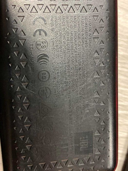 Спортни слушалки JBL Endurance Peak