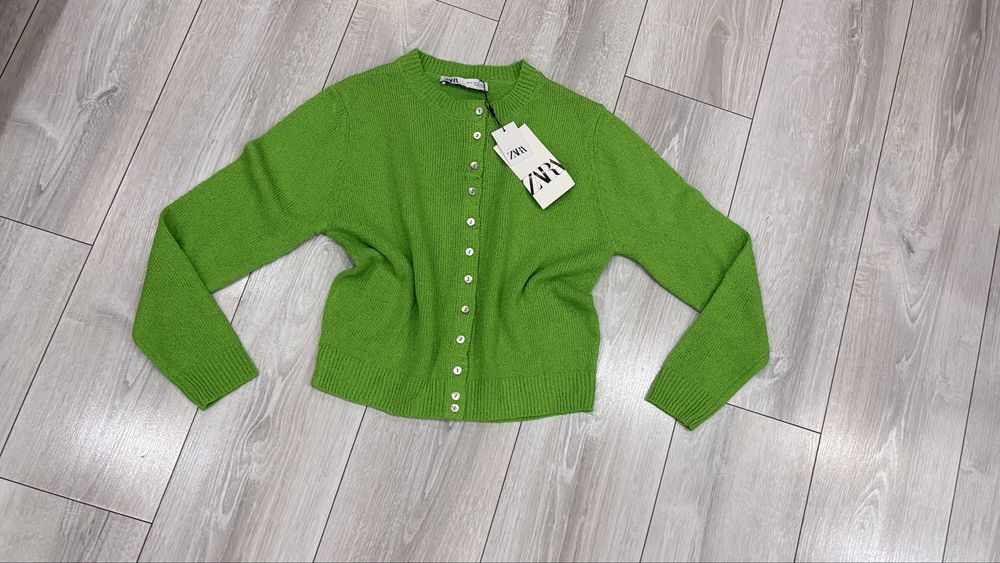 Свежа зелена жилетка Zara