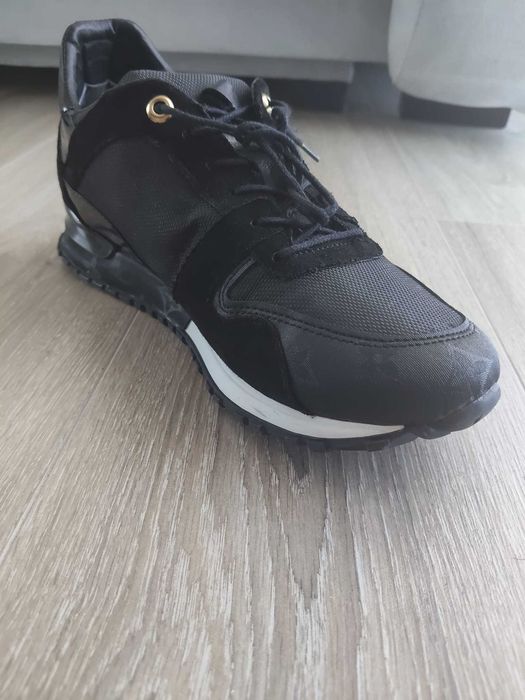 Sneakers Louis Vuitton marimea 40