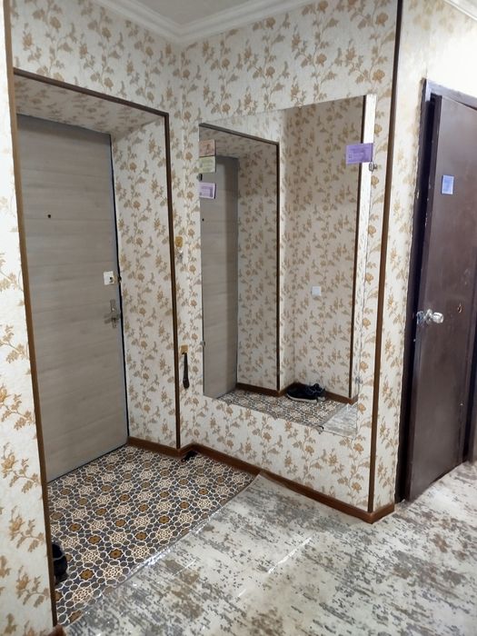 Uy sotiladi Uchtepa 25 kv 3 xonali