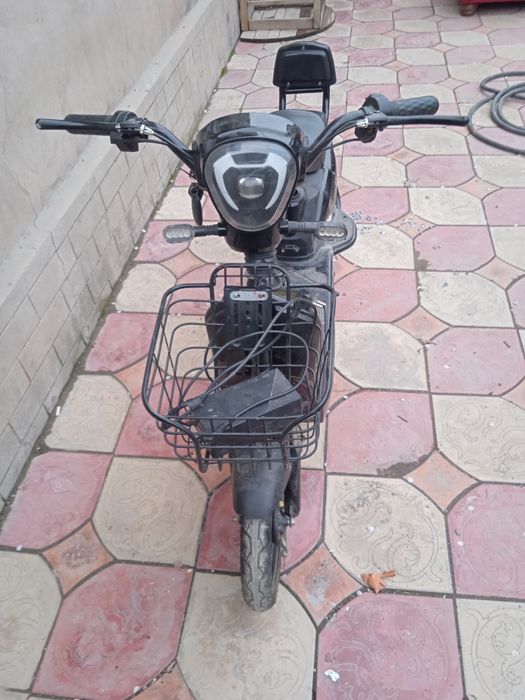 Электро скутер  .