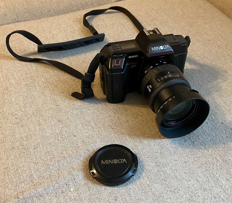 Aparat foto SLR Minolta 5000 AF + obiectiv Minolta AF 35-105mm f3.5