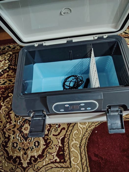 Автохолодильник для машины