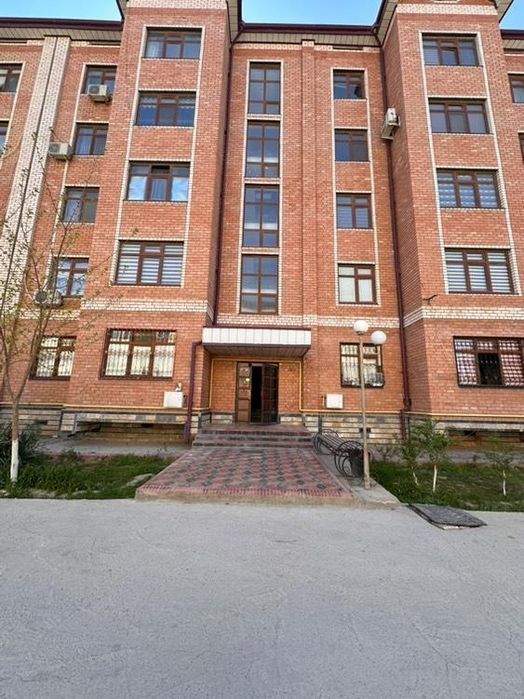 UY SOTILADI SROCHNO. Yangi yevro remont BO'LGAN. Yangi domladan