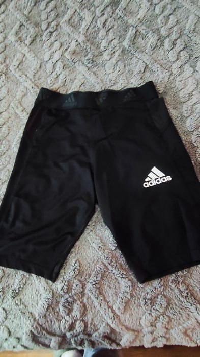 Термодолище adidas носено от Сергей Георгиев