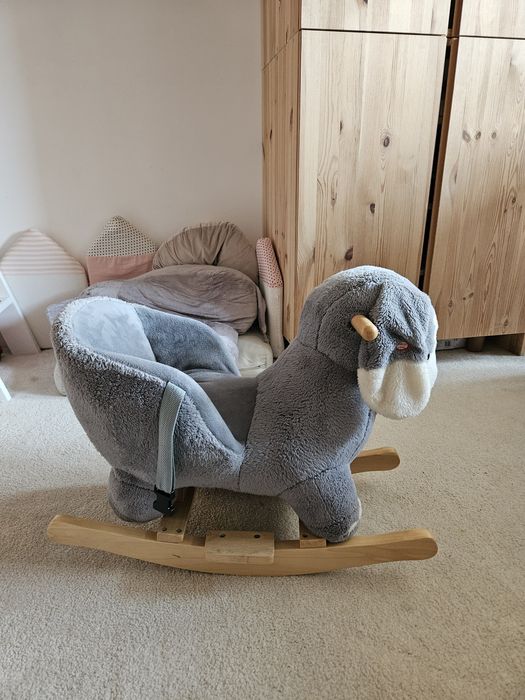 Люлееща се играчка YZS - Куче Шаро, със звуци и мелодии