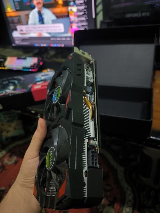 RX 580. 8 GB 2048CP.