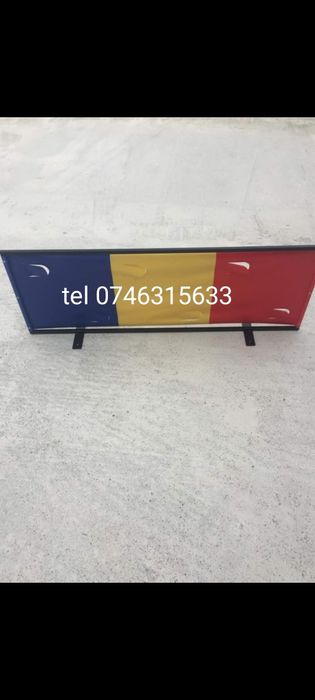 Steagul României cu prinderea pe stâlp