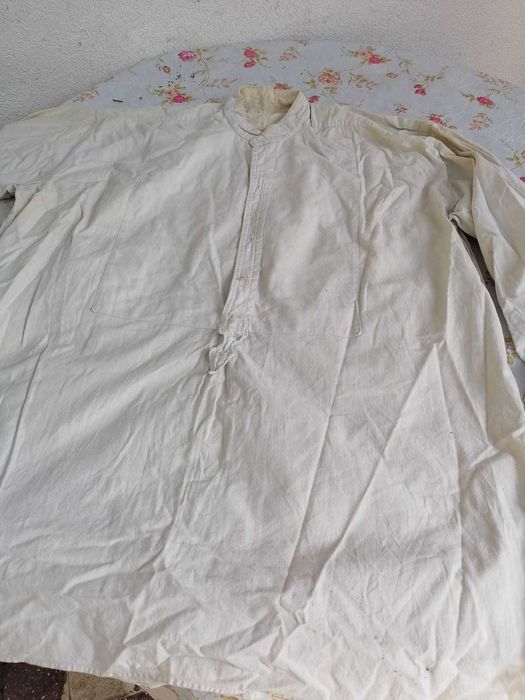 camasa barbateasca veche din panza  de  in   tesuta  in  casa