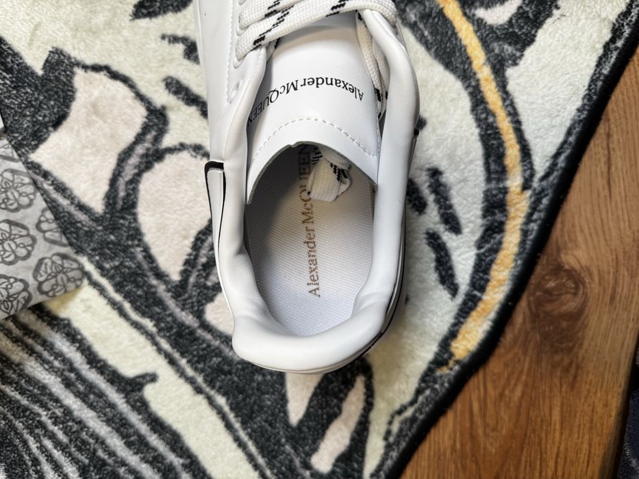Adidasi Alexander Mcqueen