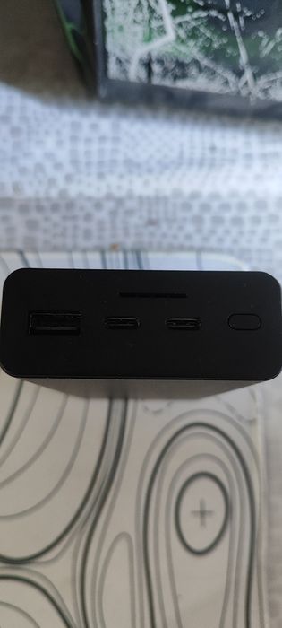 Продам повербанк  Samsung