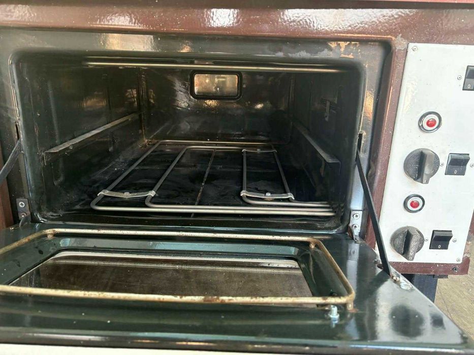 Продавам фурна Пауталия монофазна