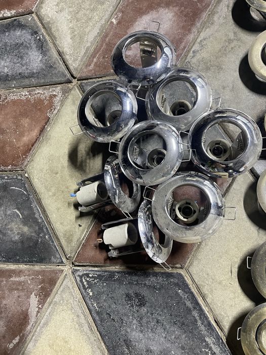 Споты потолочные