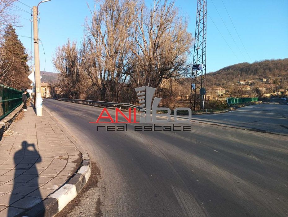 Парцел в с.Веселиново, обл. Шумен, площ 6398, цена 130000 лева