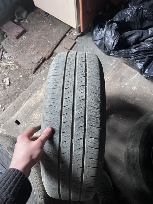 Продам резину с диками