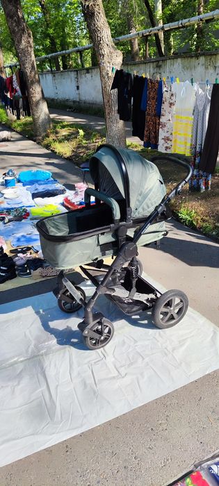Продаётся коляска срочно