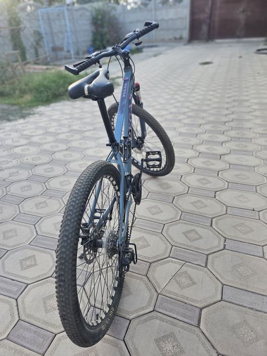 Гибрид велосипед.