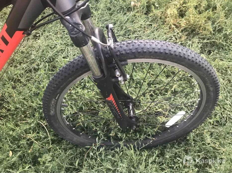 Продам велосипед подростковый Giant
