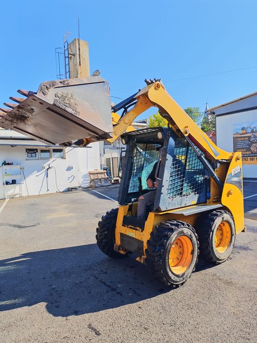 Vand mini incarcator(bobcat)