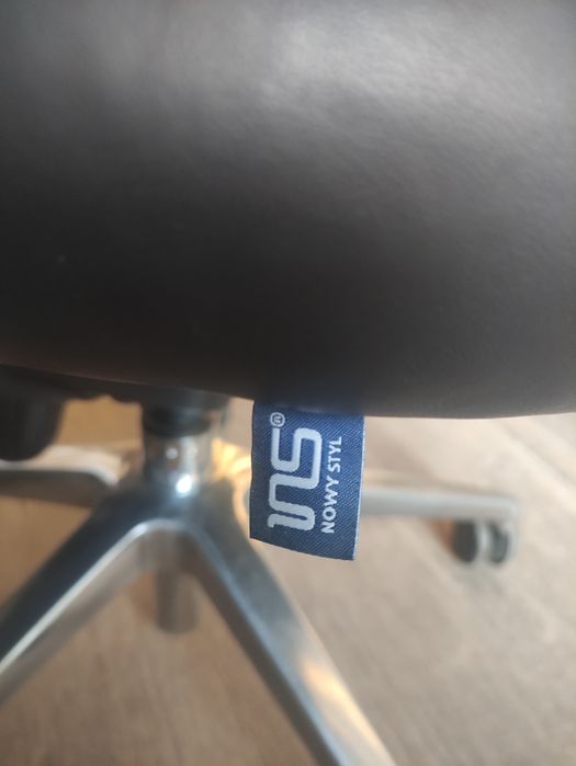 Стул офисный NOWY STYL