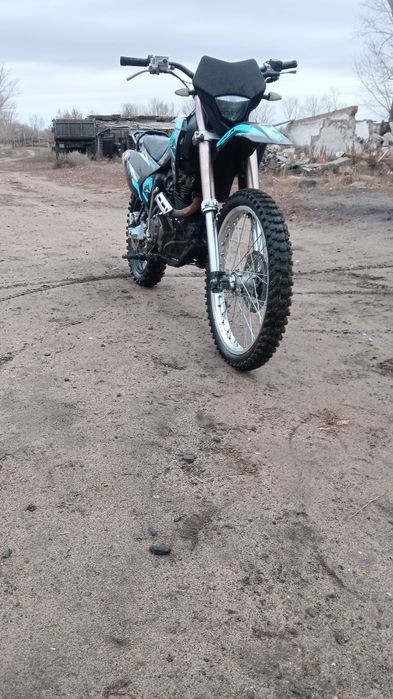 Продаю эндуро Baige