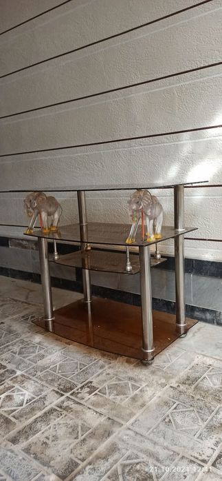 Стеклянная подставка