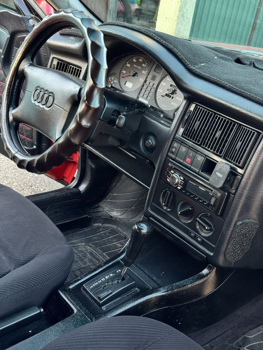 Audi 80 B4 автомат 1995
