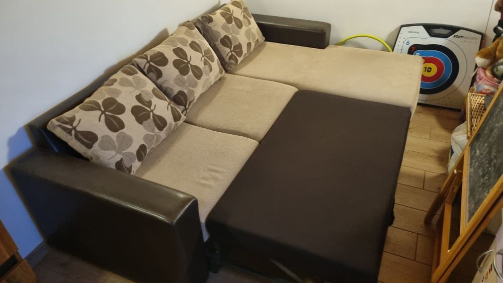 Продавам ъглов диван